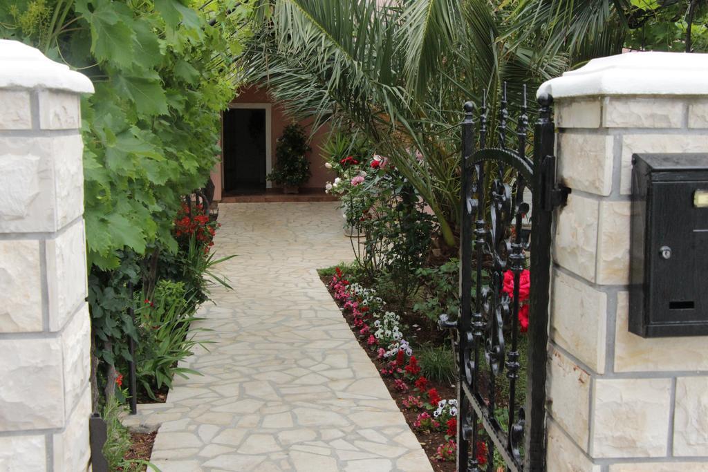 Apartments Petani Ζαντάρ Εξωτερικό φωτογραφία